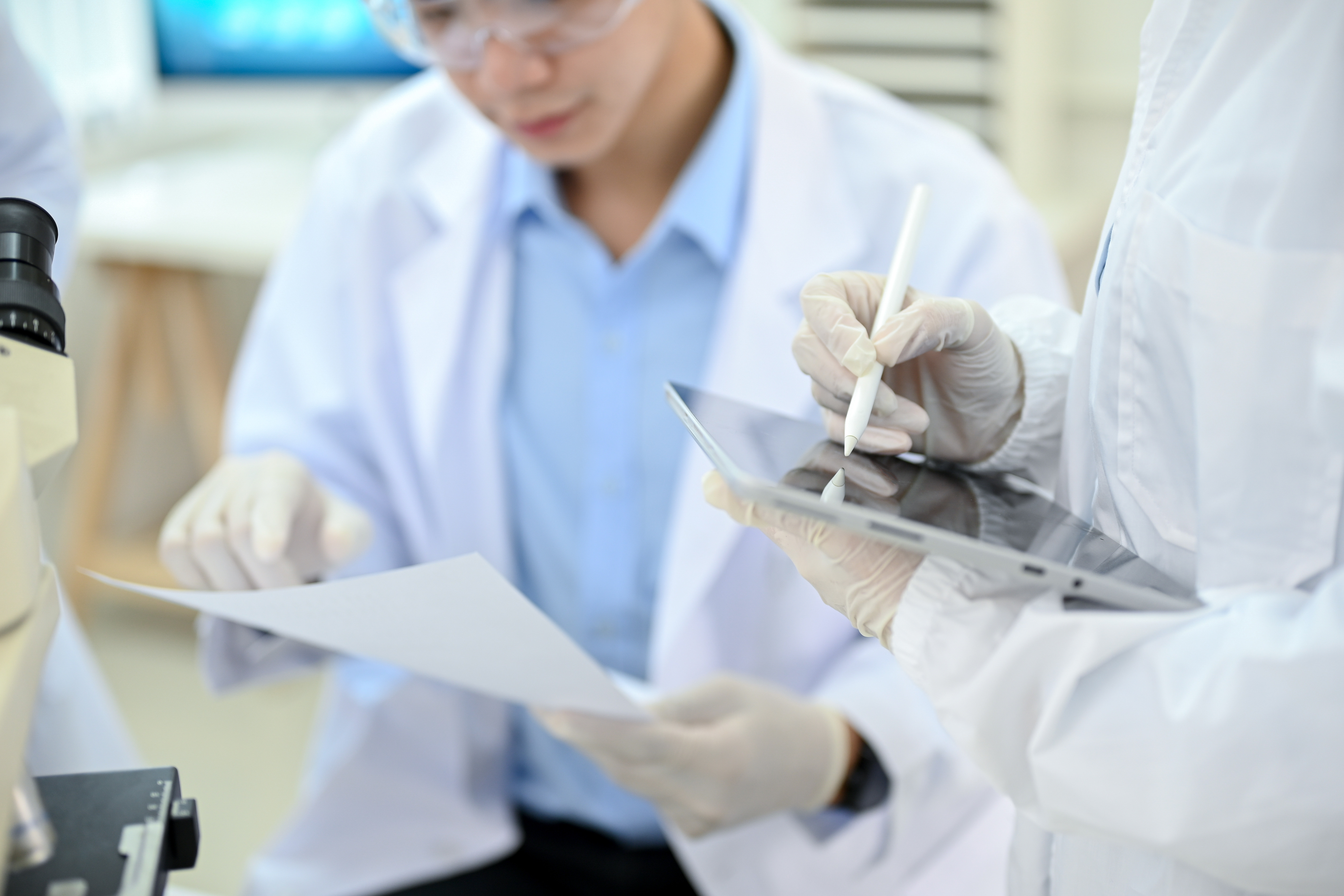 ISO 10993醫療器材生物相容性標準解析：分類、測試流程與企業合規指南